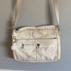 Kipling Crossbody Multiple Pocket